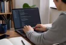 Apprendre à programmer en Python : guide pour maîtriser les bases de ce langage facilement Apprendre à programmer en Python : guide pour maîtriser les bases de ce langage facilement